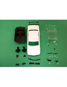 Carrocería en kit blanco para montar BMW 2002i - 20222 Avant Slot