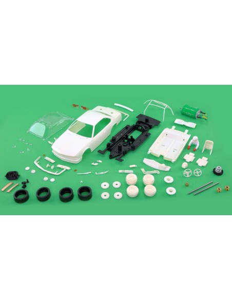 BMW 635 - White Kit