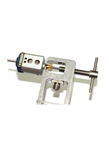 extractor-clavador-piñones-sp140008-taller.jpg