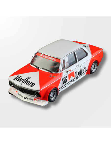 Coche de slot Bmw 2002 Ti decoración Marlboro número 69.