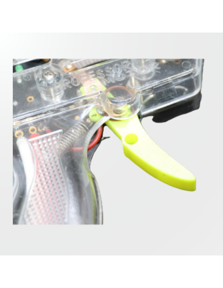 Detalle de la zona de contacto ergonómica del gatillo T800 color aleatorio.