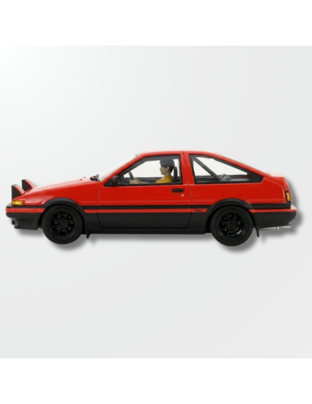 Toyota Trueno AE86 Red Black Avant Slot Resina