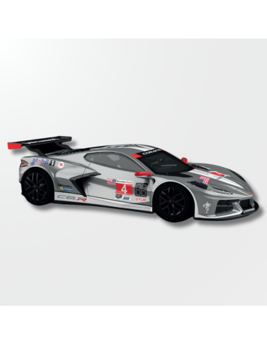 Vista lateral del Corvette C8.R n.º 4 plateado con detalles rojos y blancos de Sebring 2021.