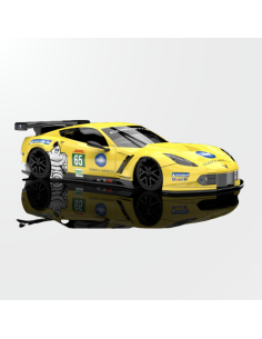 Vista lateral del Corvette C7.R amarillo n.º 73 con logos de Le Mans 2014.