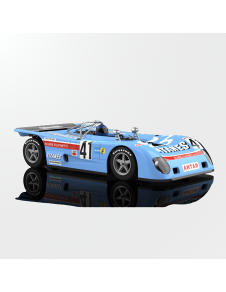 Vista frontal del Lola T290 azul n 41 con publicidad de Gitanes para slot.