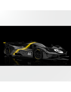 Vista frontal del NSR Hypercar #44 Black en posición de salida.