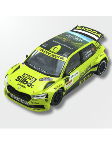 vista del Skoda Fabia Rally2 decoración Cohete Suárez Ourense.