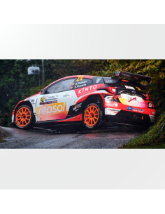 Toyota GR Yaris Alejandro Cachón Rally Japón 2025 vista lateral.