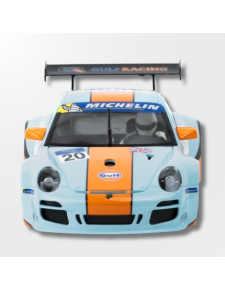 Vista frontal del Porsche 997 Gulf Racing